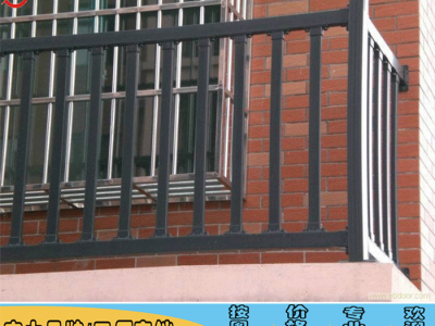 金沙洲安置楼围栏 护窗锌钢护栏图片 广州天台金属栏杆