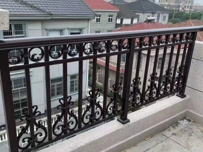 慈溪铝艺阳台护栏图1