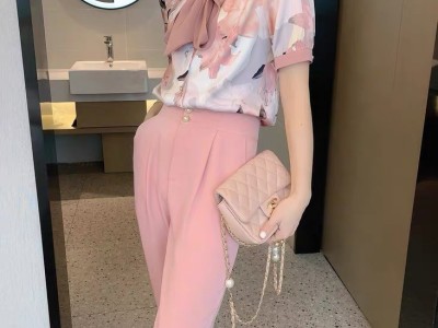 艾薇儿22夏品牌折扣女装批发 品牌女装库存尾货批发图2