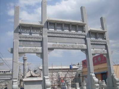 青石牌坊、青石牌楼、青石石门、石雕牌坊厂家图4