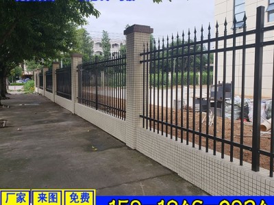 惠州物流园围墙护栏 定做三横杆锌钢栅栏 深圳学校铁艺护栏