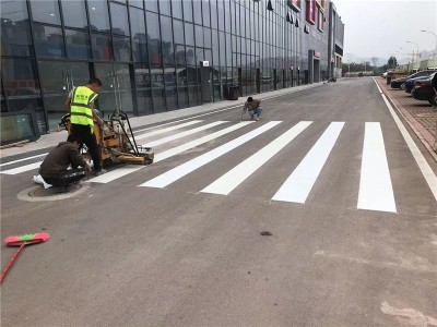 河池跑道热熔画线，钦州道路标线施工队伍图2