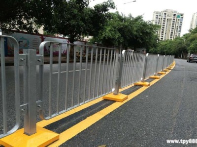 市政防护护栏 道路栏杆 可按需定制厂家电话